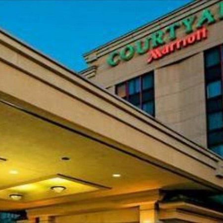 Courtyard By Marriott New York Laguardia Airport 호텔 외부 사진