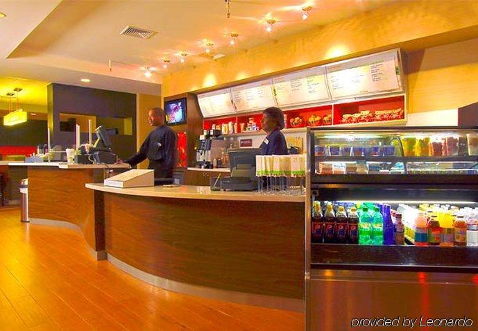 Courtyard By Marriott New York Laguardia Airport 호텔 레스토랑 사진