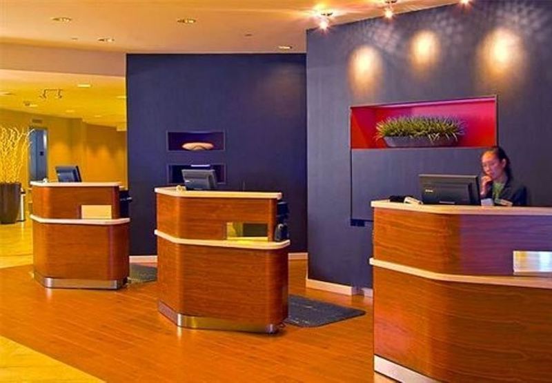 Courtyard By Marriott New York Laguardia Airport 호텔 내부 사진